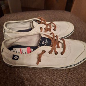 Sperry white canvas sneakers size M7/W9